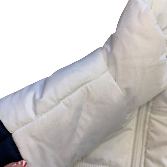 Titans Tennessee NFL White Navy Puffer Vest Women’s XL Football Sports Athlete - Picture 15 of 16